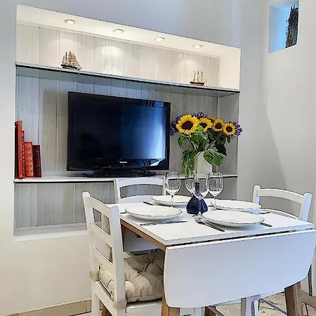 Daire Charming Flat In Old - 50m From The Sea