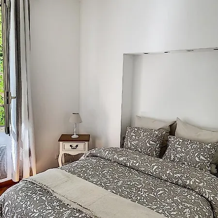 Charming Flat In Old - 50m From The Sea Antibes