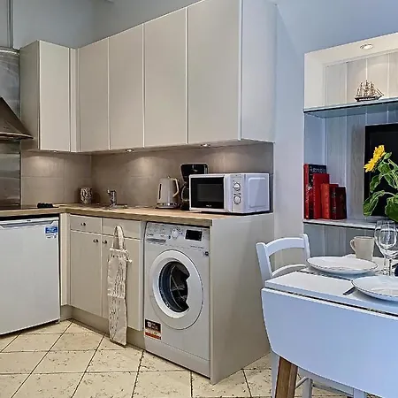 Charming Flat In Old - 50m From The Sea Daire